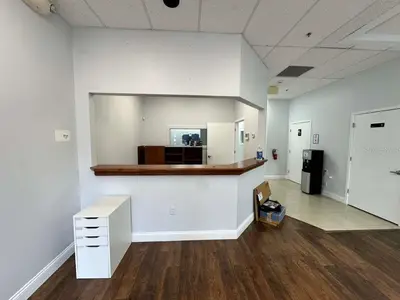 1507 Park Center Drive, FL
