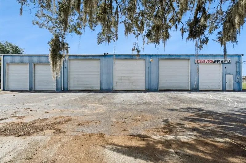 11 W Magnolia St, FL