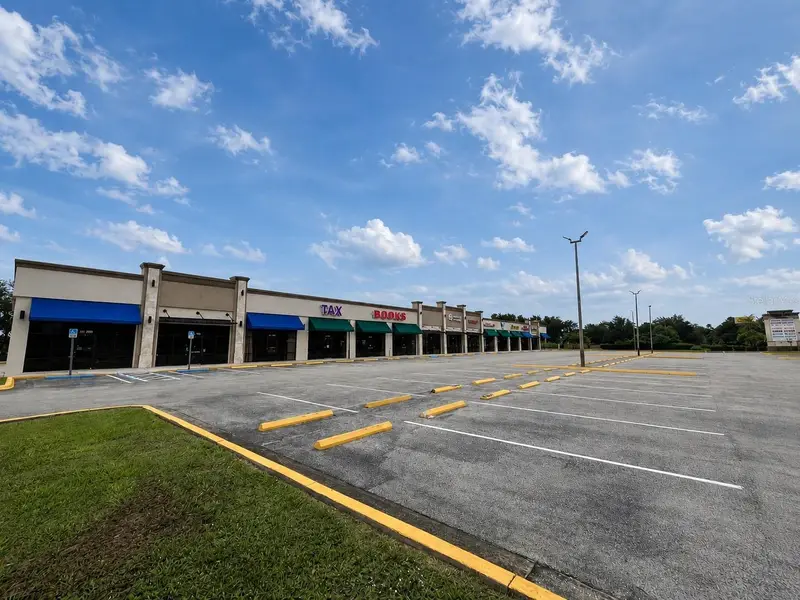 5999 Dundee Rd #450, FL
