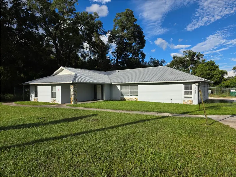 11997 Se Us Highway 441, FL