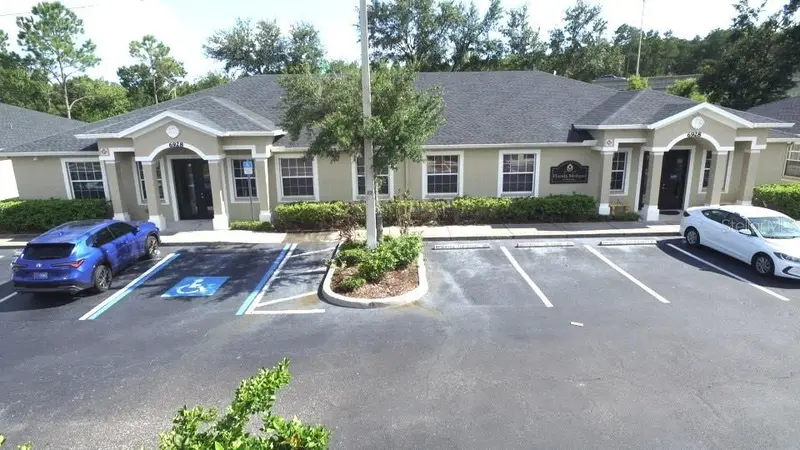 6928 W Linebaugh Ave #102, FL