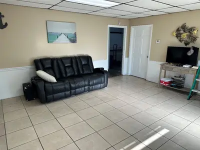 5516 Commerce Drive, FL