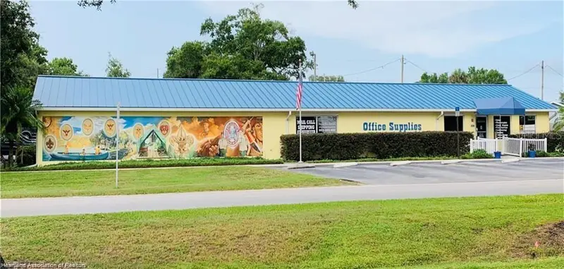 204 S Main Ave, FL