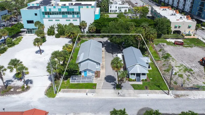 1419 & 1427 7th St, FL