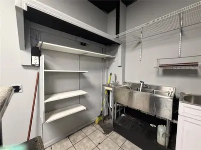 1509 Fortune Retail Court, FL