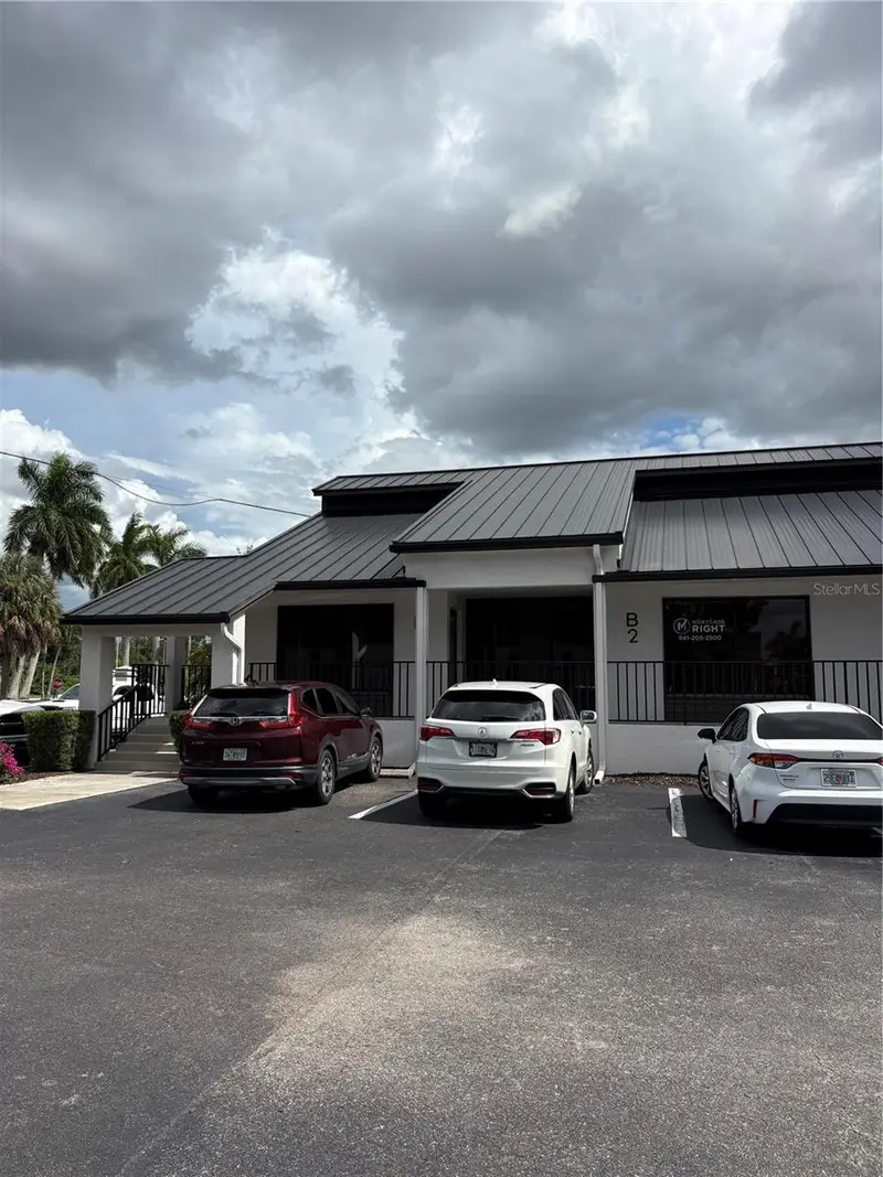 2825 Tamiami Trl #B2, FL