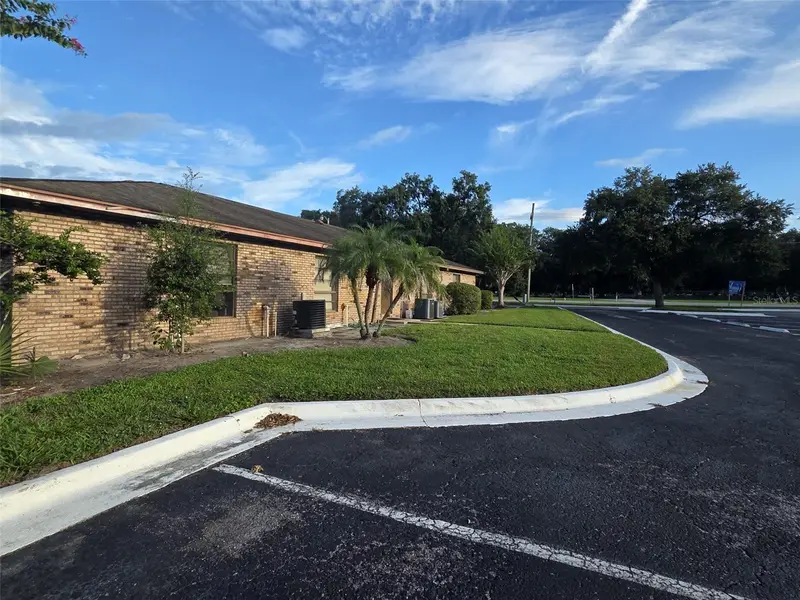 1621 E Vine St, FL