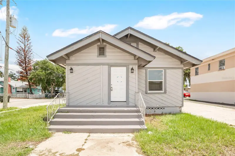 547 N Ridgewood Ave, FL