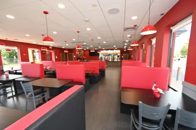 3200 Parkway Center Court, FL