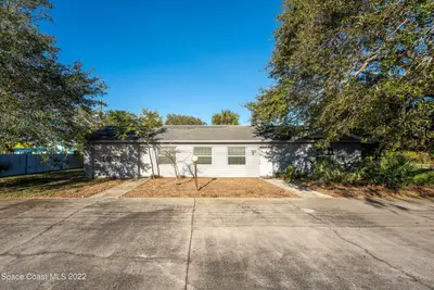 690 Thomas Barbour Drive, Melbourne, Fl 32935, FL