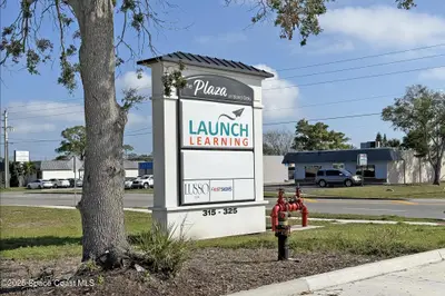 315 S Courtenay Parkway 107, Merritt Island, Fl 32952, FL