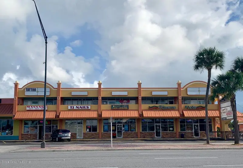 76 E Merritt Island Causeway #204, Merritt Island, Fl 32953, FL