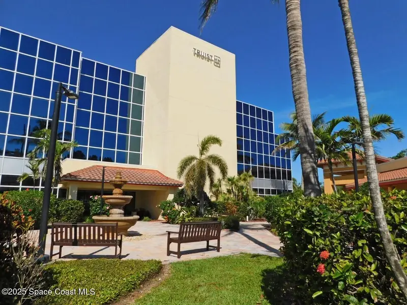 150 Cocoa Isles Boulevard 101 (1,266 Rsf), Cocoa Beach, Fl 32931, FL