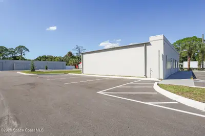 1220 S Wickham Road, West Melbourne, Fl 32904, FL
