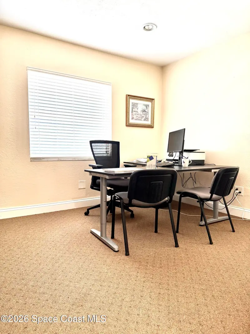 601 E Strawbridge Avenue 102, Melbourne, Fl 32901, FL