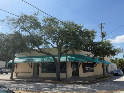 2021 Melbourne Court, Melbourne, Fl 32901, FL