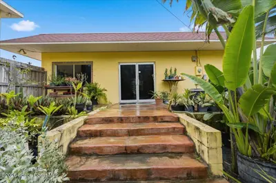 160 S Orlando Avenue, Cocoa Beach, Fl 32931, FL