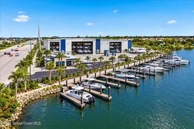 1872 E Merritt Island Causeway, Merritt Island, Fl 32952, FL